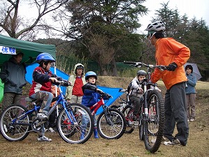 090322hwc1.jpg